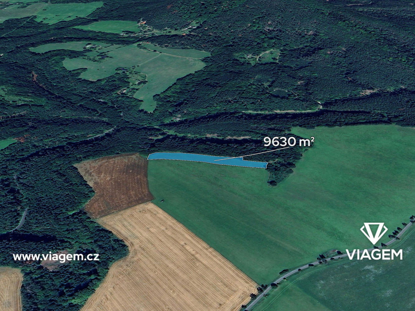 Prodej pole 1 926 m²