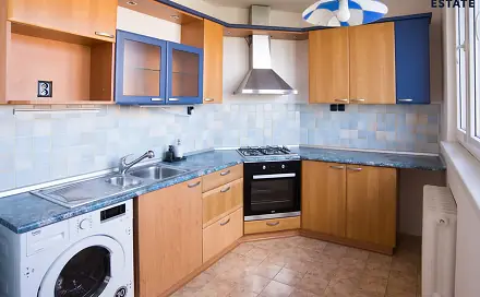 Pronájem bytu 2+kk 52 m², U zastávky, Praha 4 - Modřany