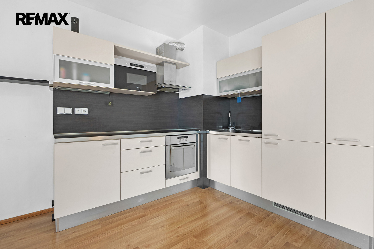 Prodej bytu 1+kk 39 m² — photo 3