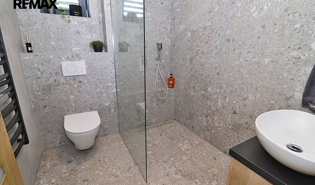 Prodej domu 131 m² s pozemkem 352 m², Holice – náhled fotky 14