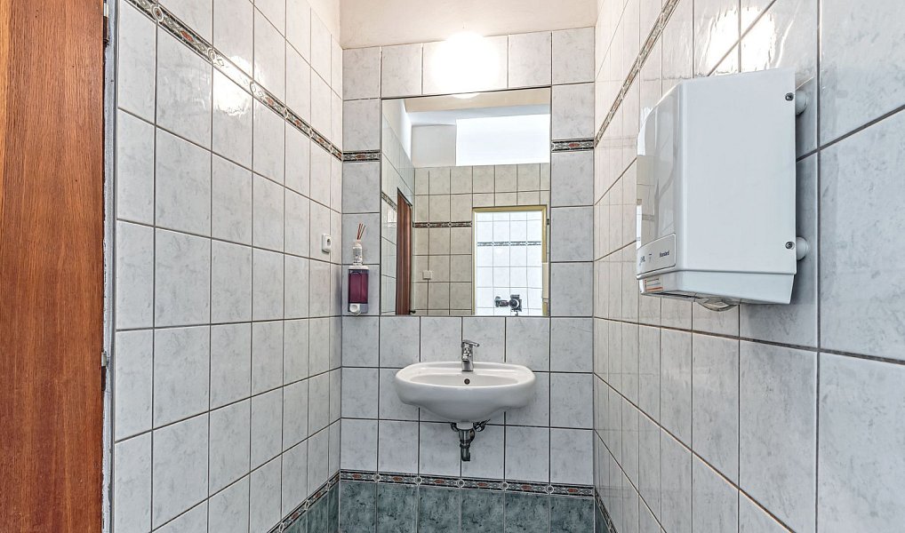 Pronájem kanceláře 45 m², Praha – náhled fotky 7