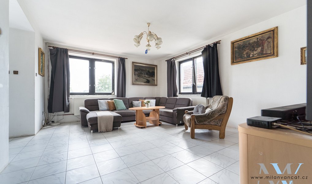 Prodej domu 170 m² s pozemkem 1 524 m², Milín – náhled fotky 2