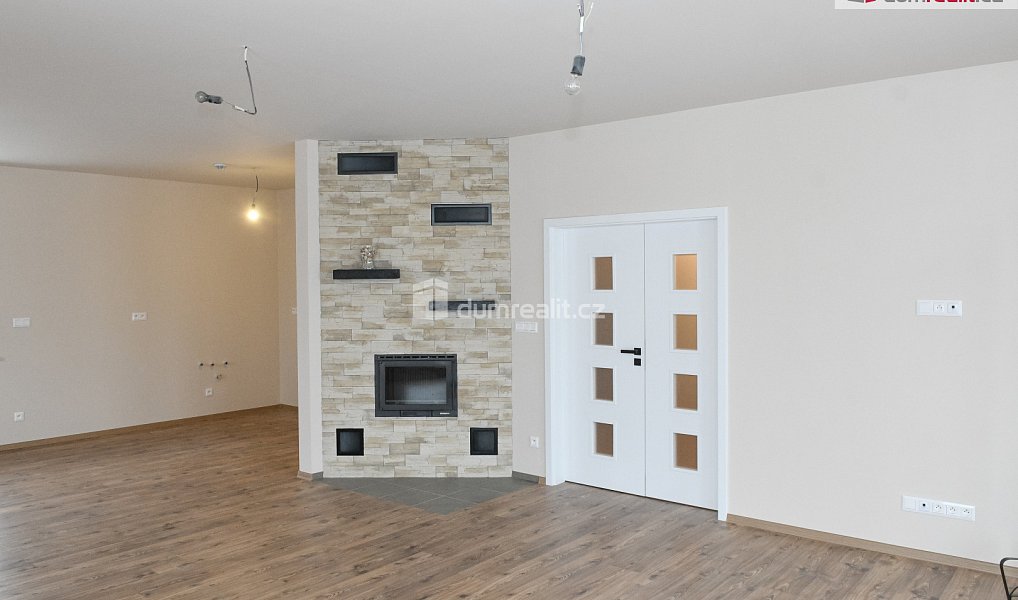 Prodej domu 120 m² s pozemkem 1 407 m², Zvěstov – náhled fotky 30