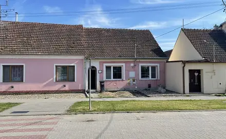 Prodej domu 150 m² s pozemkem 410 m², Uherčice, okres Břeclav