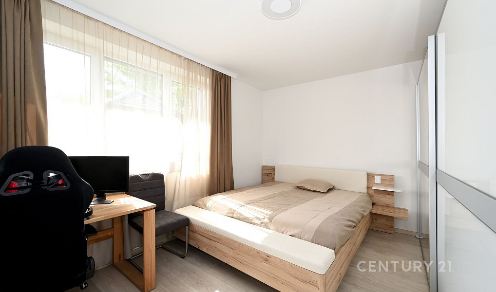 Prodej domu 243 m² s pozemkem 850 m², Květnice – náhled fotky 21