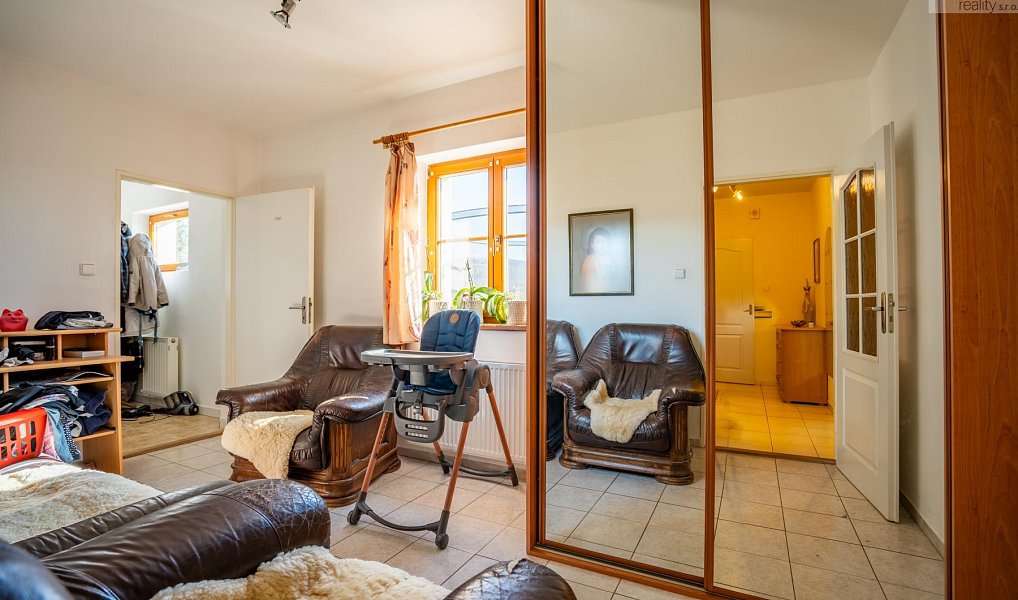 Prodej domu 200 m² s pozemkem 989 m², Lužice – náhled fotky 7