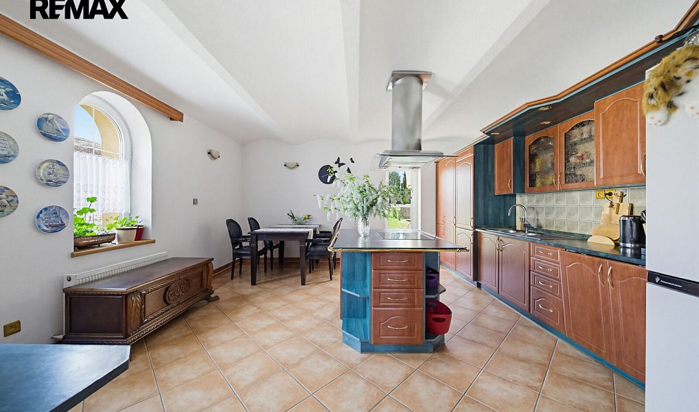 Prodej domu 410 m² s pozemkem 2 086 m², Odrava – náhled fotky 9