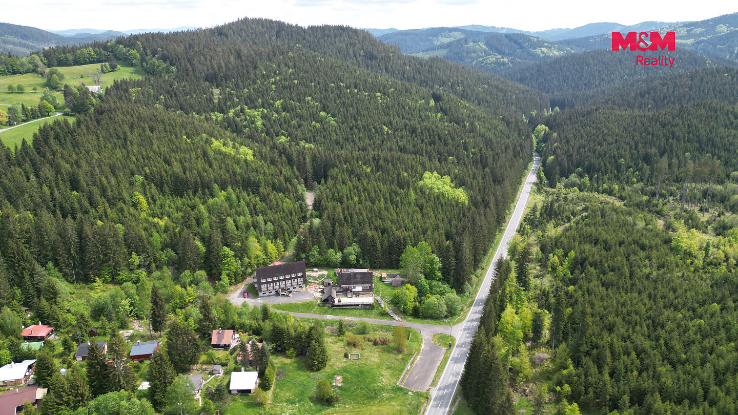 Prodej ubytovacího objektu 900 m² — photo 2