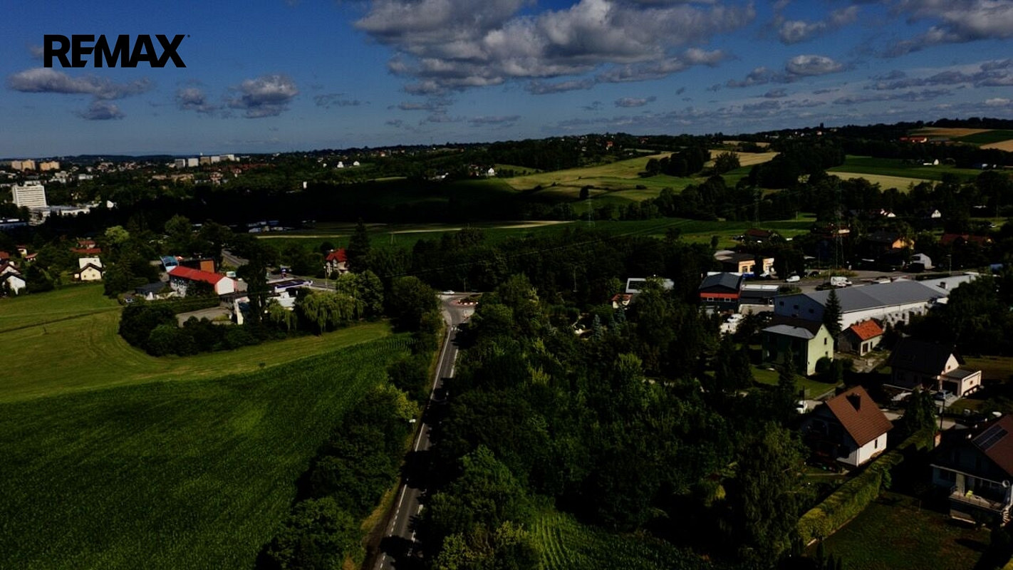 Prodej stavebního pozemku 915 m² – fotografie 3