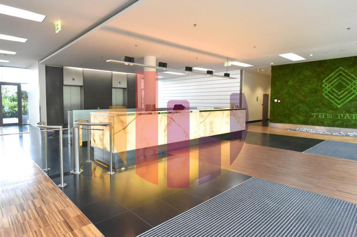 Pronájem kanceláře 1 057 m² – pohled 2
