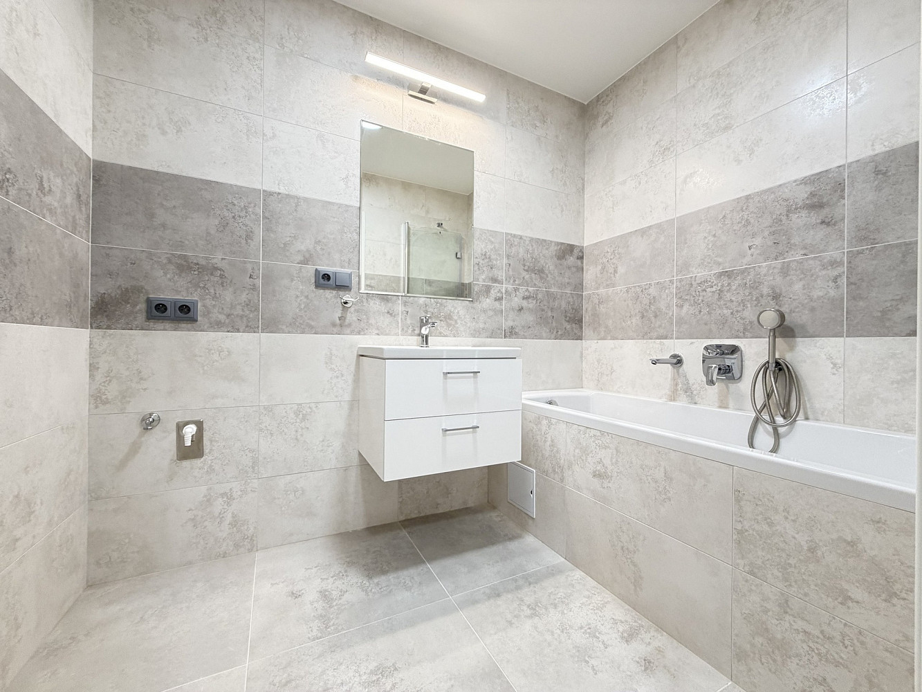 Pronájem bytu 2+kk 48 m² – fotografie 4
