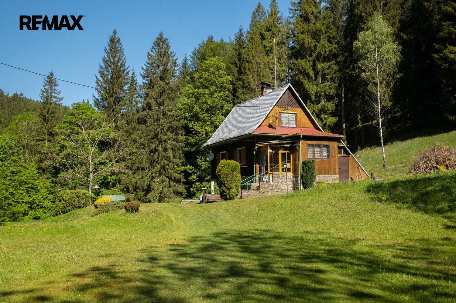 Prodej domu 95 m² s pozemkem 10 660 m² — photo 2