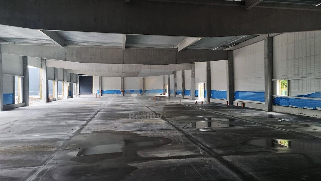 Pronájem obchodních prostor 302 m² – fotografie 3