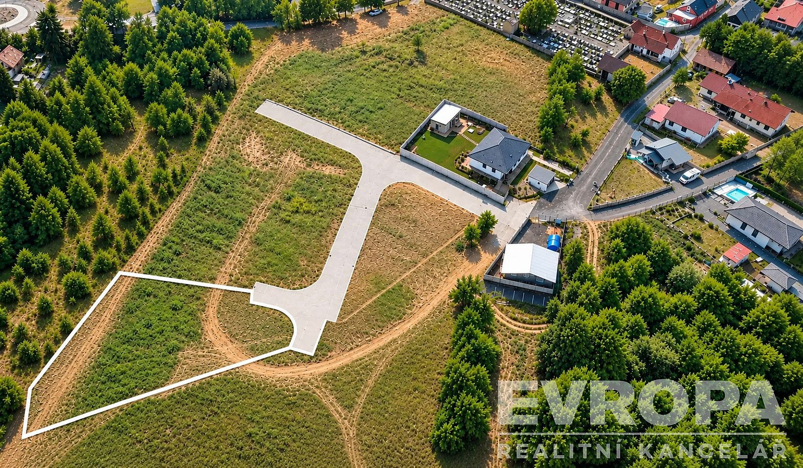Prodej stavebního pozemku 1 353 m² – fotografie 2