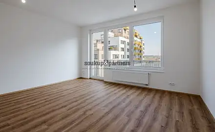Prodej bytu 1+kk 30 m², Honzíkova, Praha 10 - Dolní Měcholupy