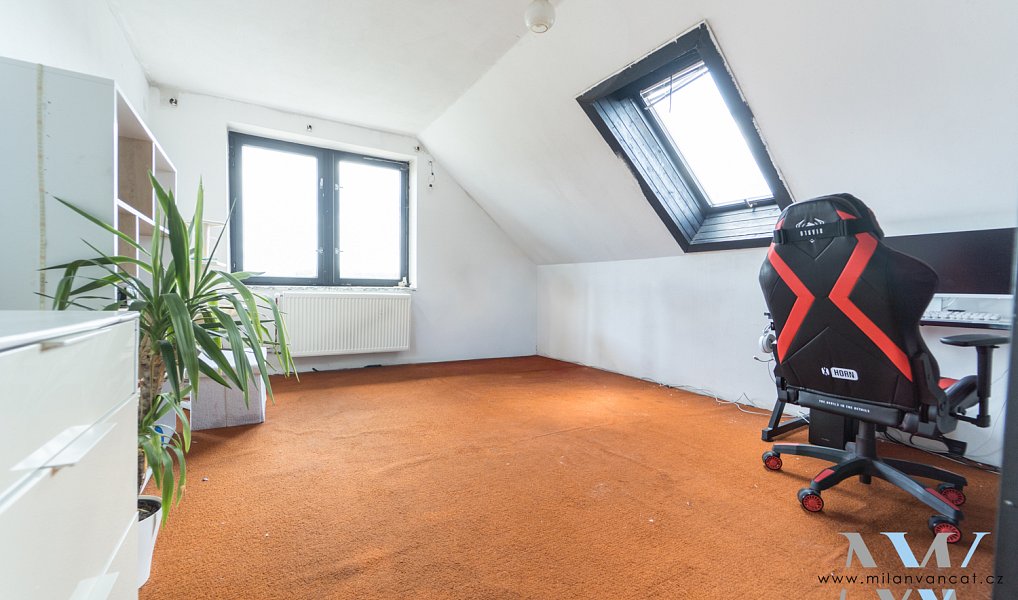 Prodej domu 170 m² s pozemkem 1 524 m², Milín – náhled fotky 24