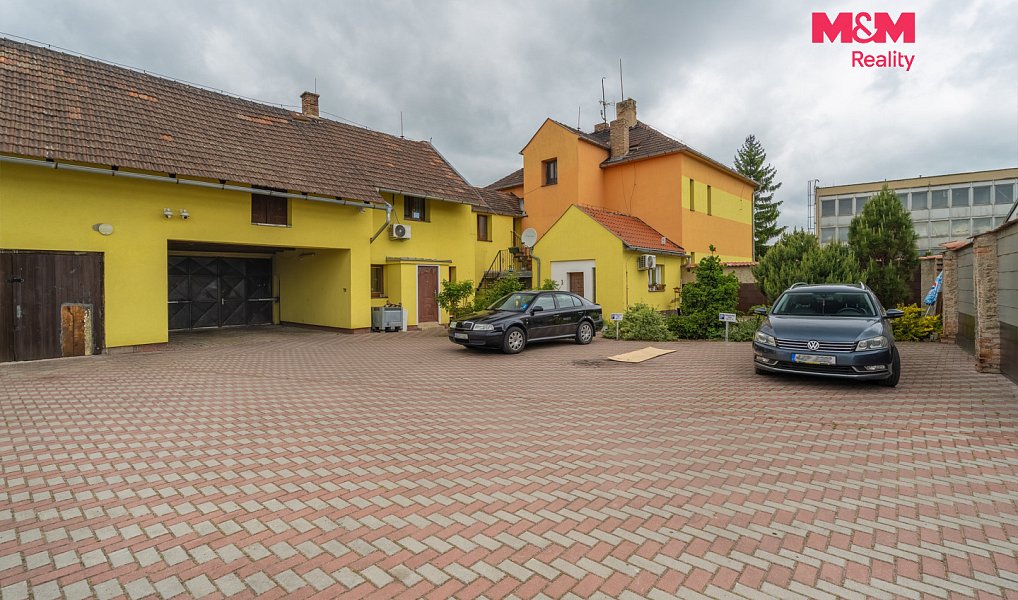 Prodej nájemního domu, činžáku 732 m², Černčice – náhled fotky 13