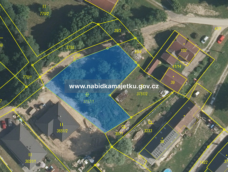 Prodej pozemku 1 187 m²