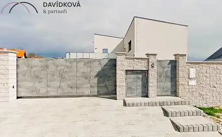 Pronájem bytu 1+kk 44 m², Dubová, Sulice - Želivec, okres Praha-východ