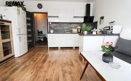 Prodej bytu 2+kk 40 m², Lomená, Česká Lípa