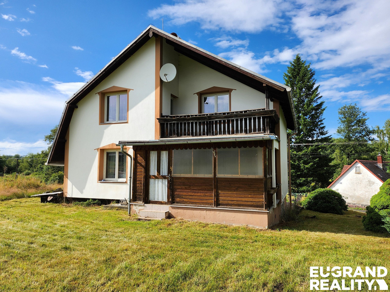 Prodej domu 180 m² s pozemkem 1 066 m²
