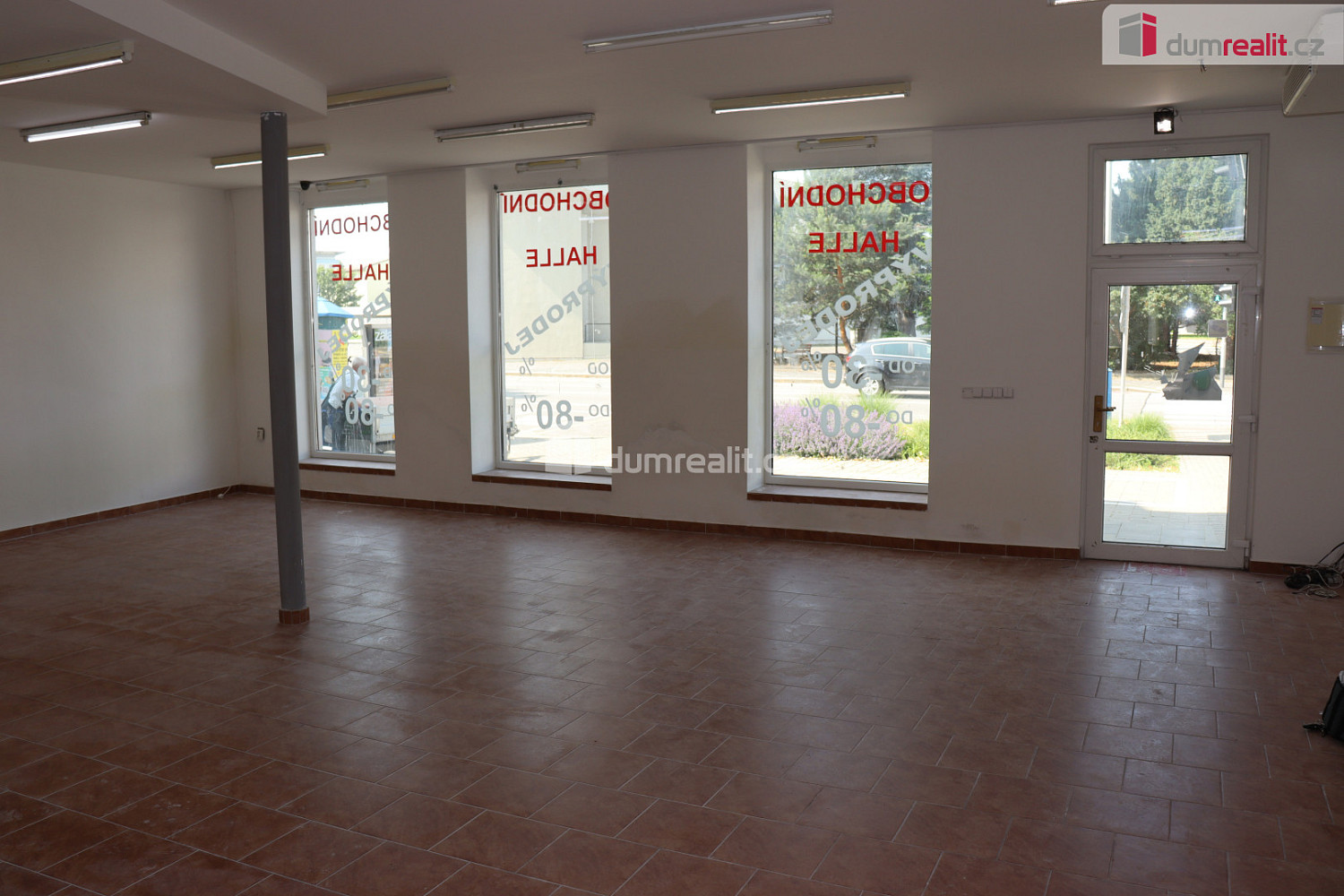 Pronájem obchodních prostor 160 m² – fotografie 5