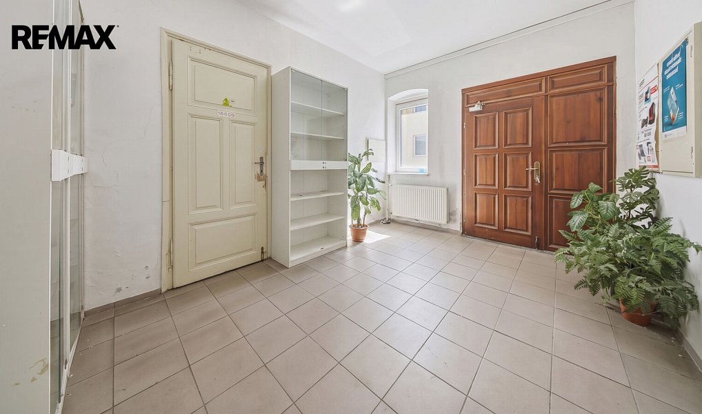 Prodej domu 470 m² s pozemkem 464 m², Nový Bor – náhled fotky 9