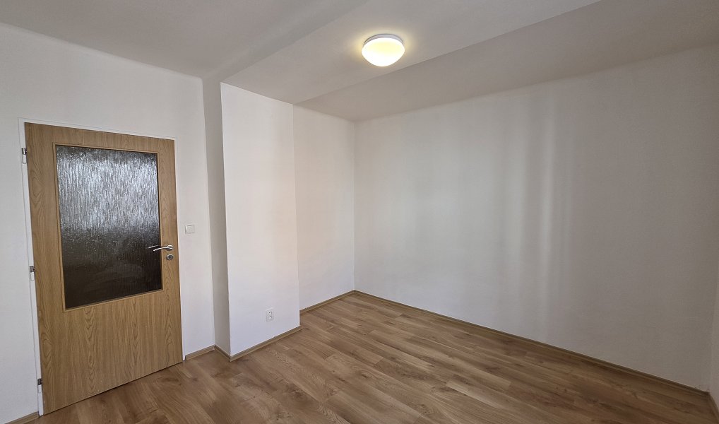 Pronájem bytu 3+1 80 m², Opava – náhled fotky 5