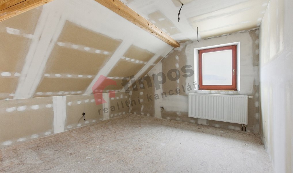 Prodej domu 159 m² s pozemkem 994 m², Šípy – náhled fotky 9