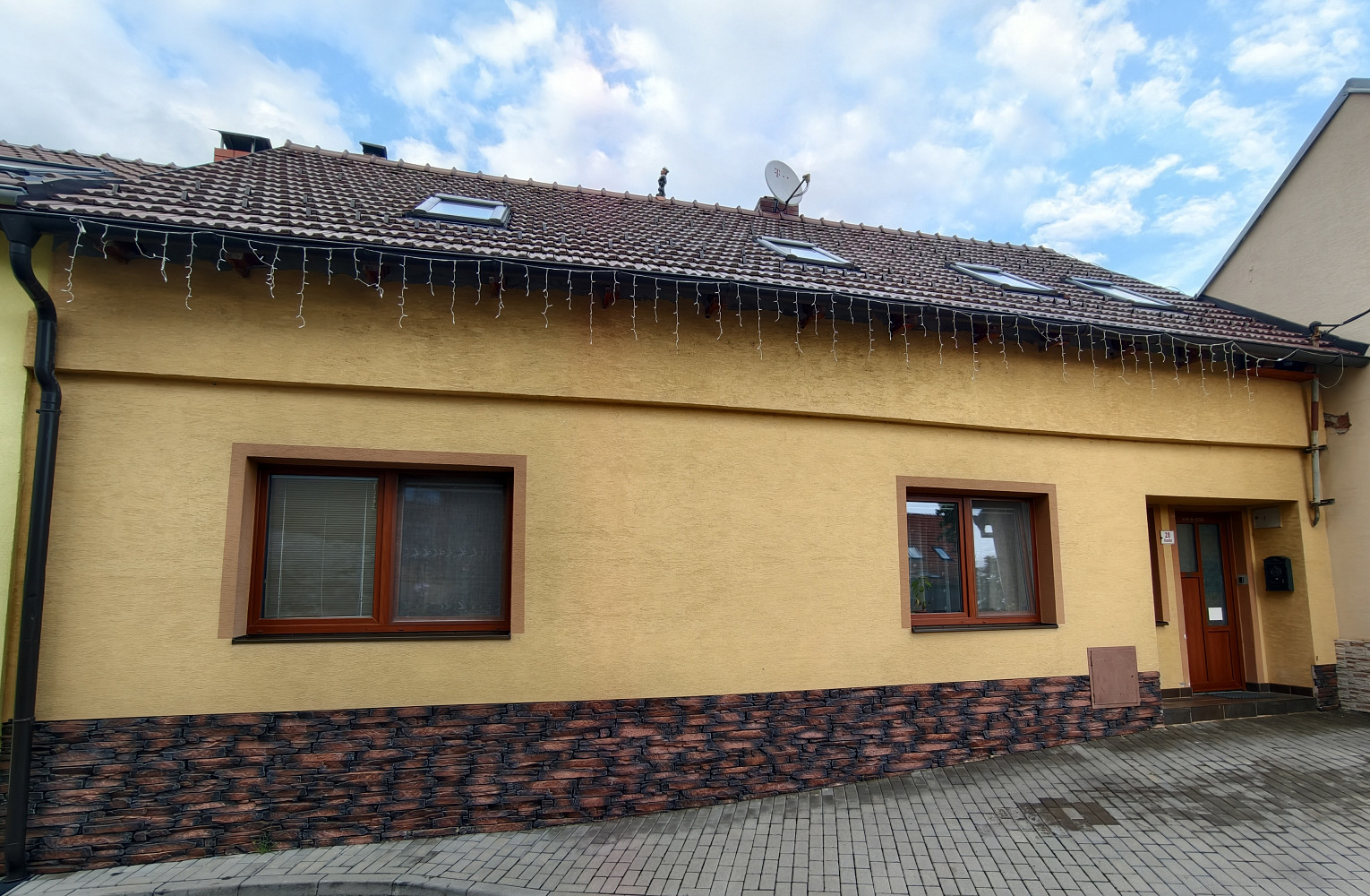 Prodej domu 200 m² s pozemkem 295 m²