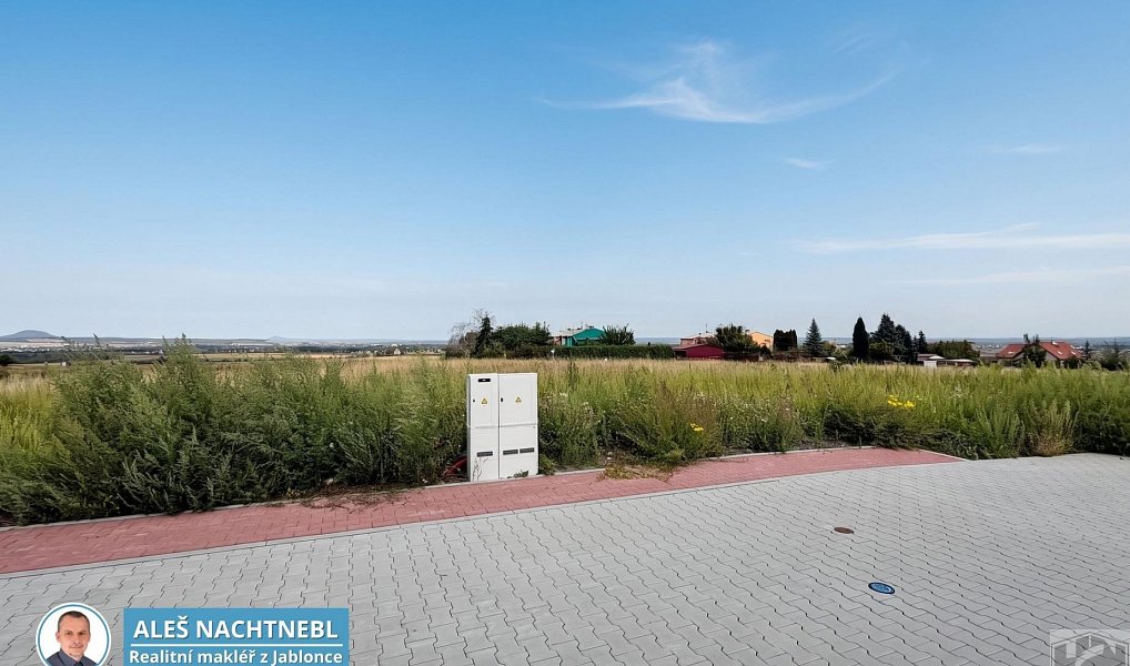 Prodej stavebního pozemku 800 m², Dřínov – náhled fotky 17
