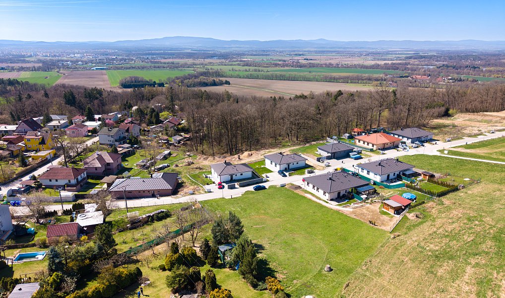 Prodej stavebního pozemku 1 696 m², Hosín – náhled fotky 7