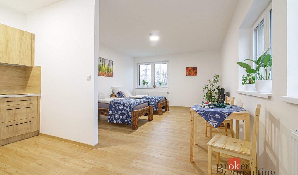 Prodej komerčního objektu (jiného typu) 2 151 m², Žabeň – náhled fotky 8