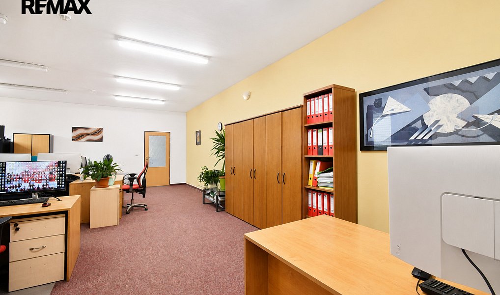Pronájem domu 160 m² s pozemkem 1 570 m², Třebechovice pod Orebem – náhled fotky 27