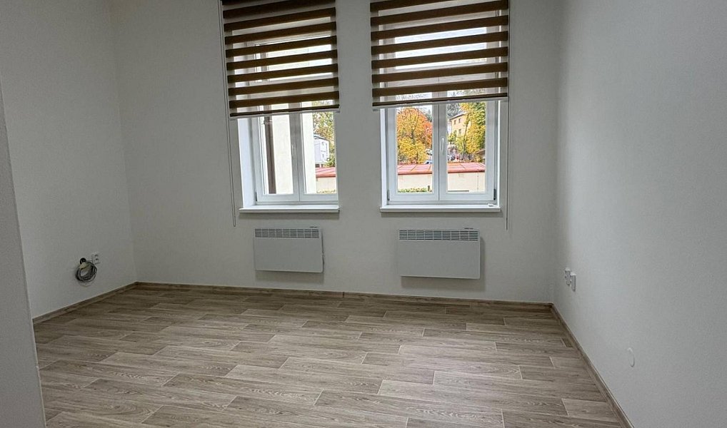 Pronájem bytu 1+kk 28 m², Náchod – náhled fotky 6
