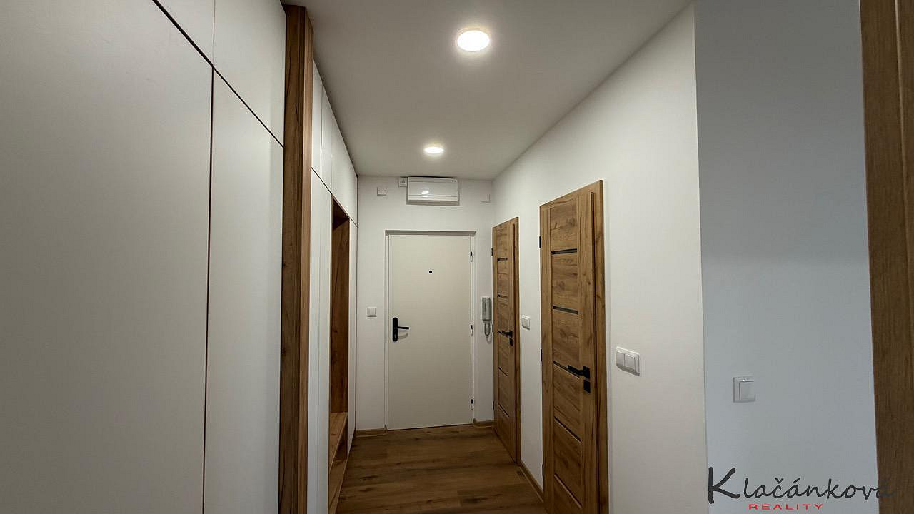 Prodej bytu 2+1 54 m² — photo 3