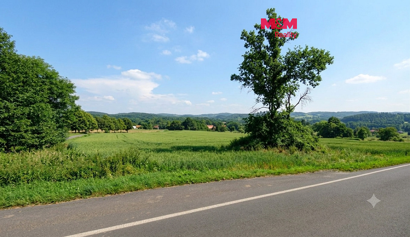 Prodej pole 4 828 m²