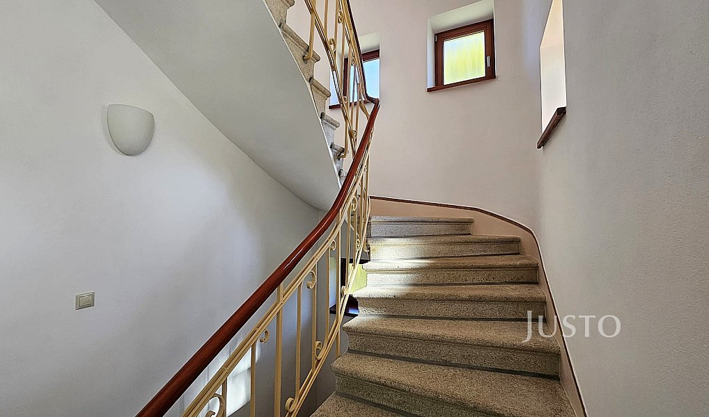 Prodej domu 257 m² s pozemkem 1 742 m², Heřmaň – náhled fotky 28