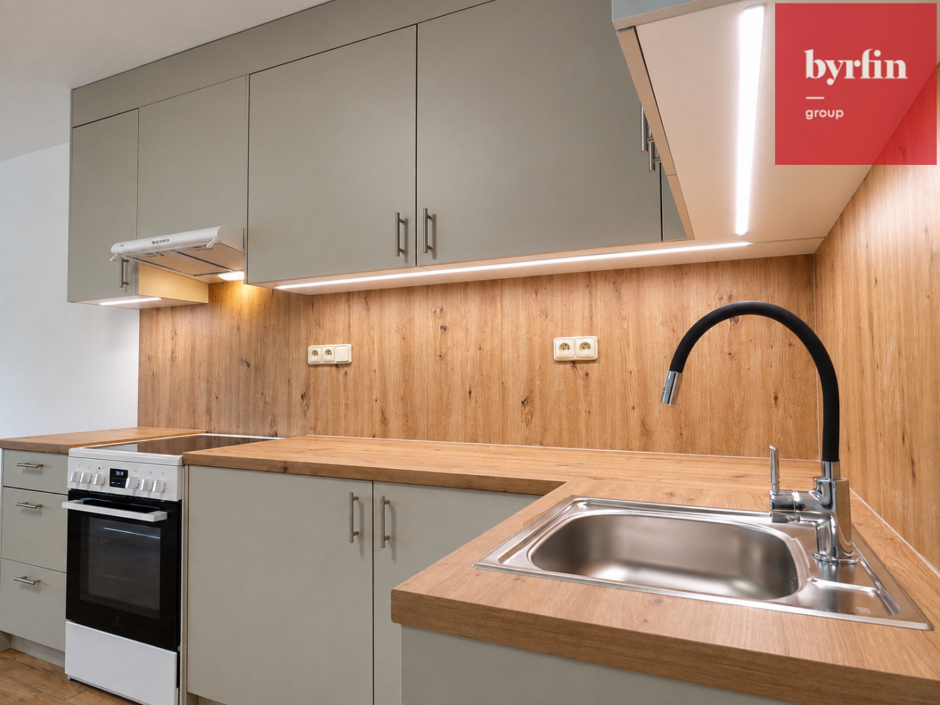 Pronájem bytu 1+kk 38 m² – fotografie 4
