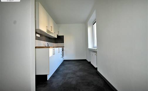 Pronájem bytu 1+kk 29 m², Příčná, Havířov - Město, okres Karviná