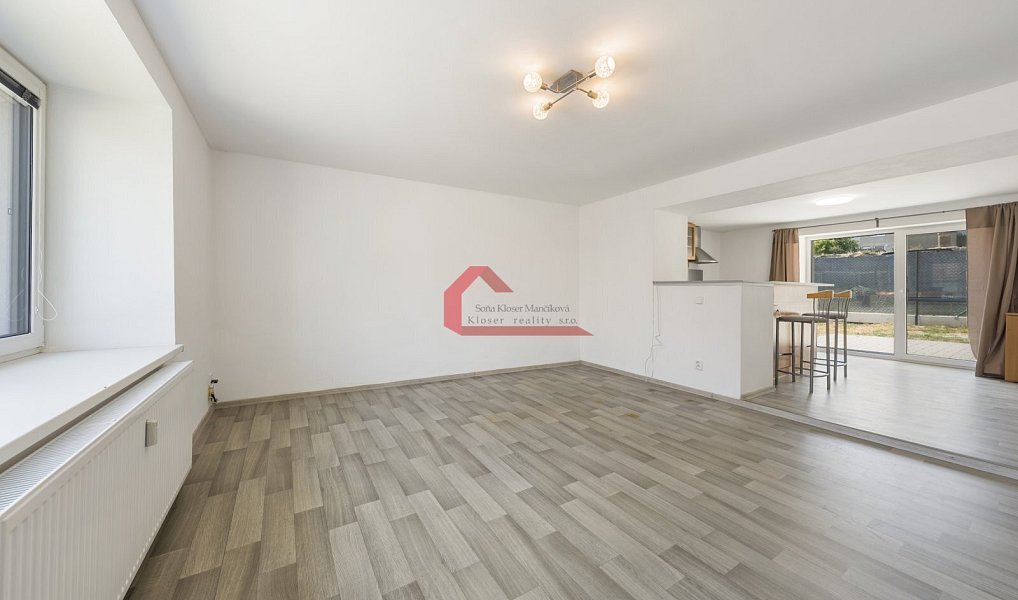 Prodej domu 299 m² s pozemkem 1 352 m², Zaječí – náhled fotky 6