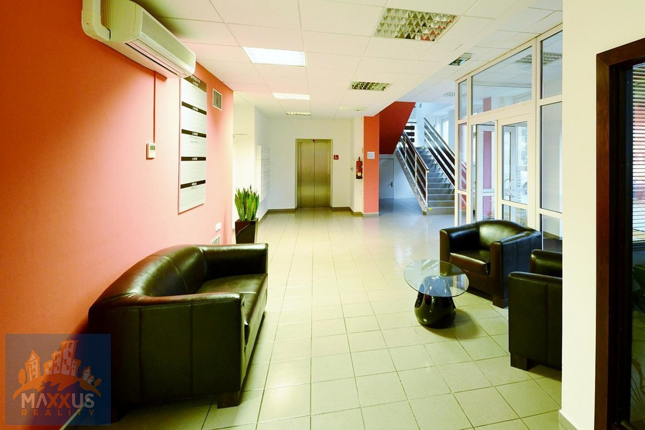 Pronájem kanceláře 17 m² – fotografie 2