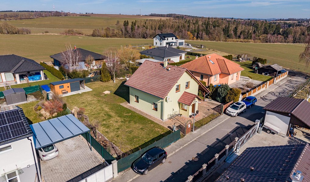Prodej domu 165 m² s pozemkem 735 m², Tehov – náhled fotky 23