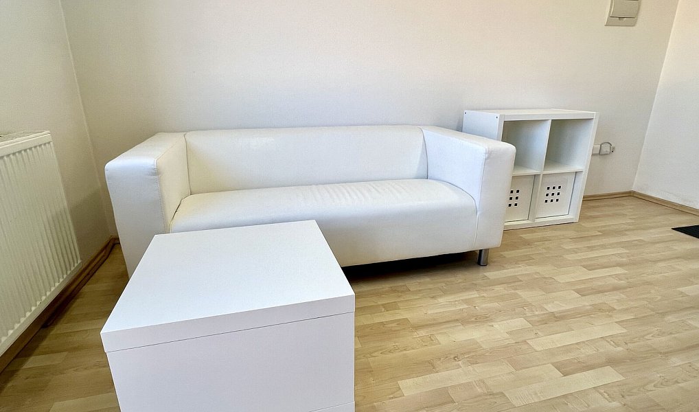 Pronájem kanceláře 22 m², Kyjov – náhled fotky 8