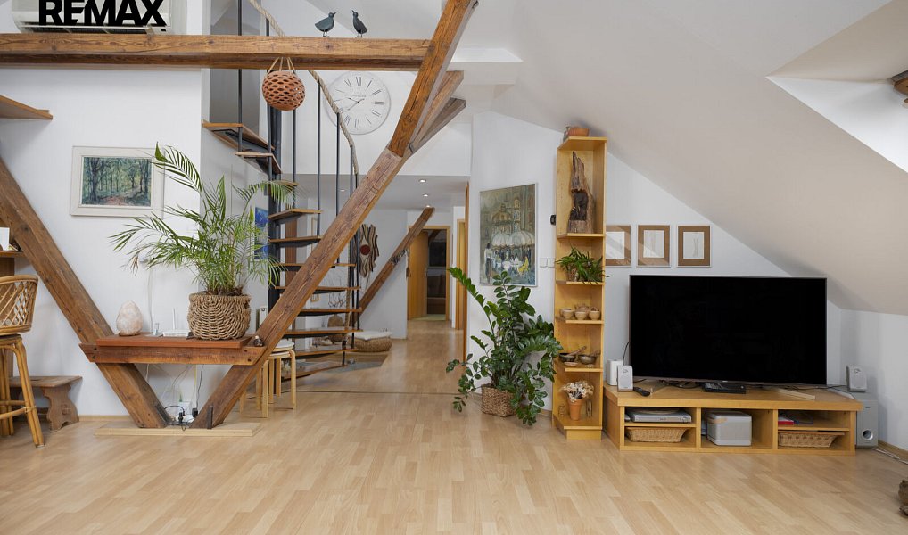 Prodej ubytovacího objektu 140 m², Ostrava – náhled fotky 2