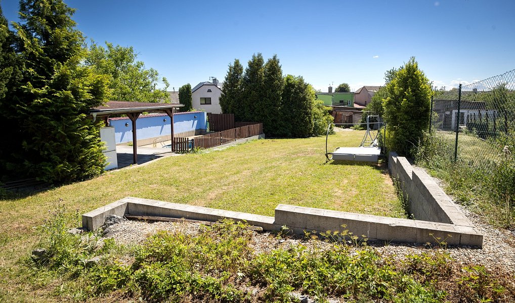 Prodej domu 450 m² s pozemkem 1 140 m², Roštění – náhled fotky 13