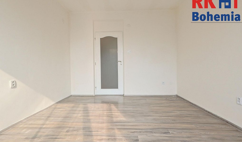 Prodej bytu 3+1 79 m², Pátek – náhled fotky 12