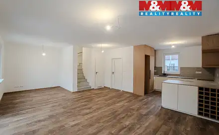 3 rooms, 104.0 m² in Kladno