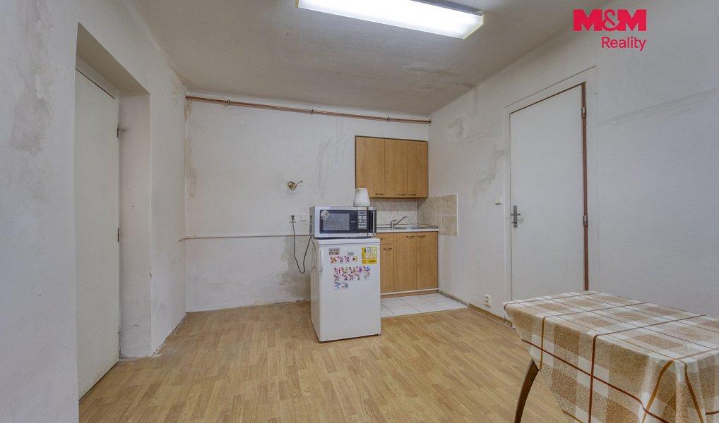 Prodej obchodních prostor 98 m², Rokycany – náhled fotky 8