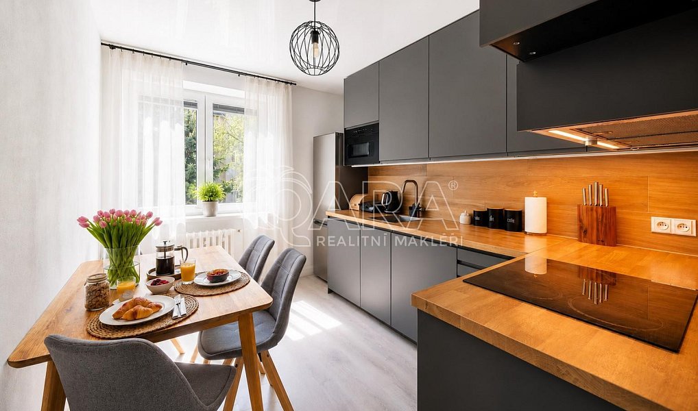 Prodej bytu 2+1 56 m², Praha – náhled fotky 3